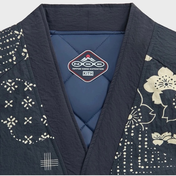 Kith Columbia NSE Reversible Nocturnal  Montsuki Jacket size Large In hand - Picture 6 of 15